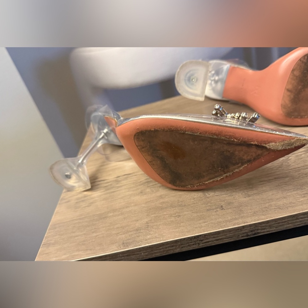AMINA MUADDI
Begum Glass Heel - Picture 11 of 14